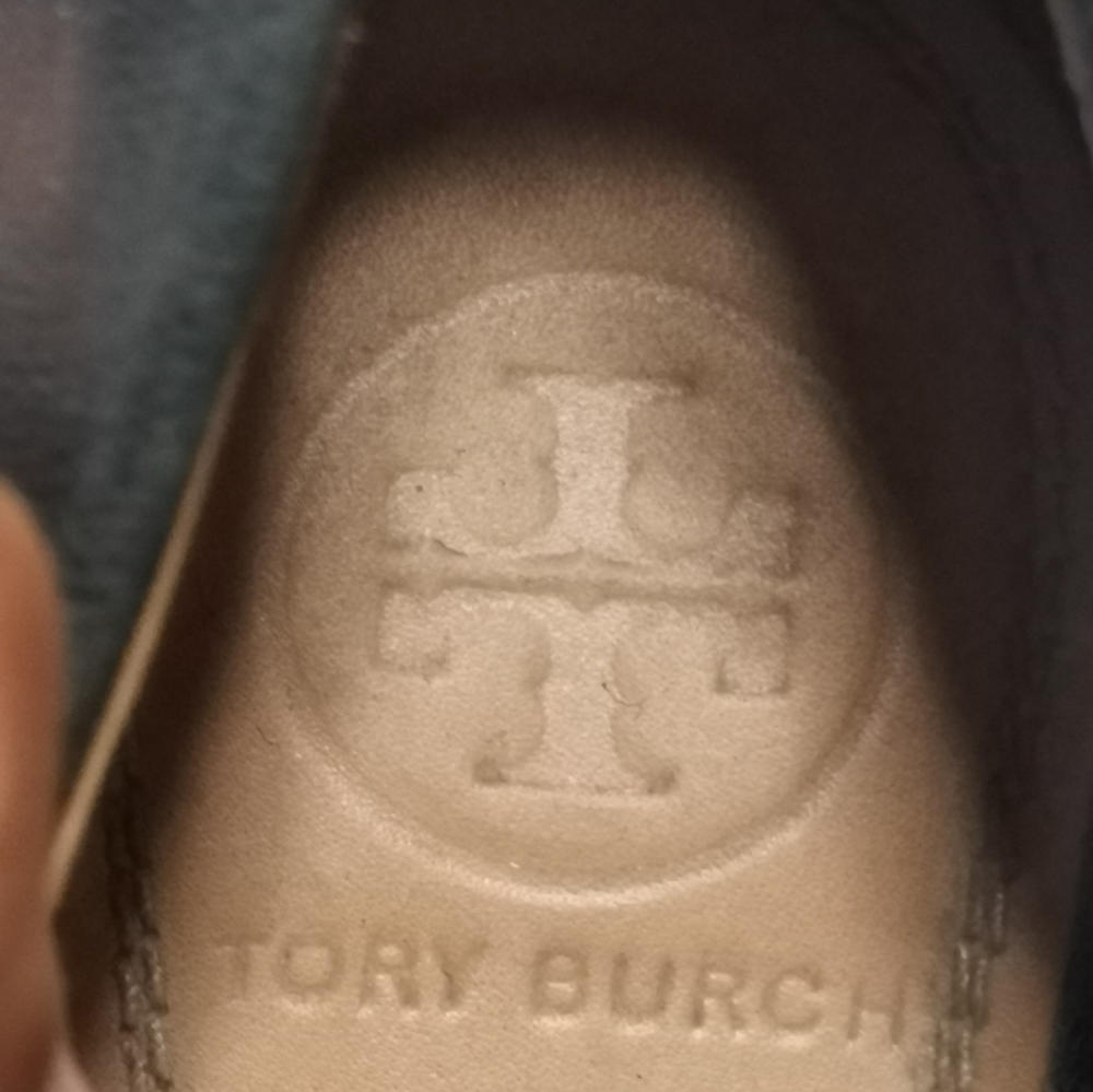 Tory Burch black leather platform pumps - Picture 6 of 7